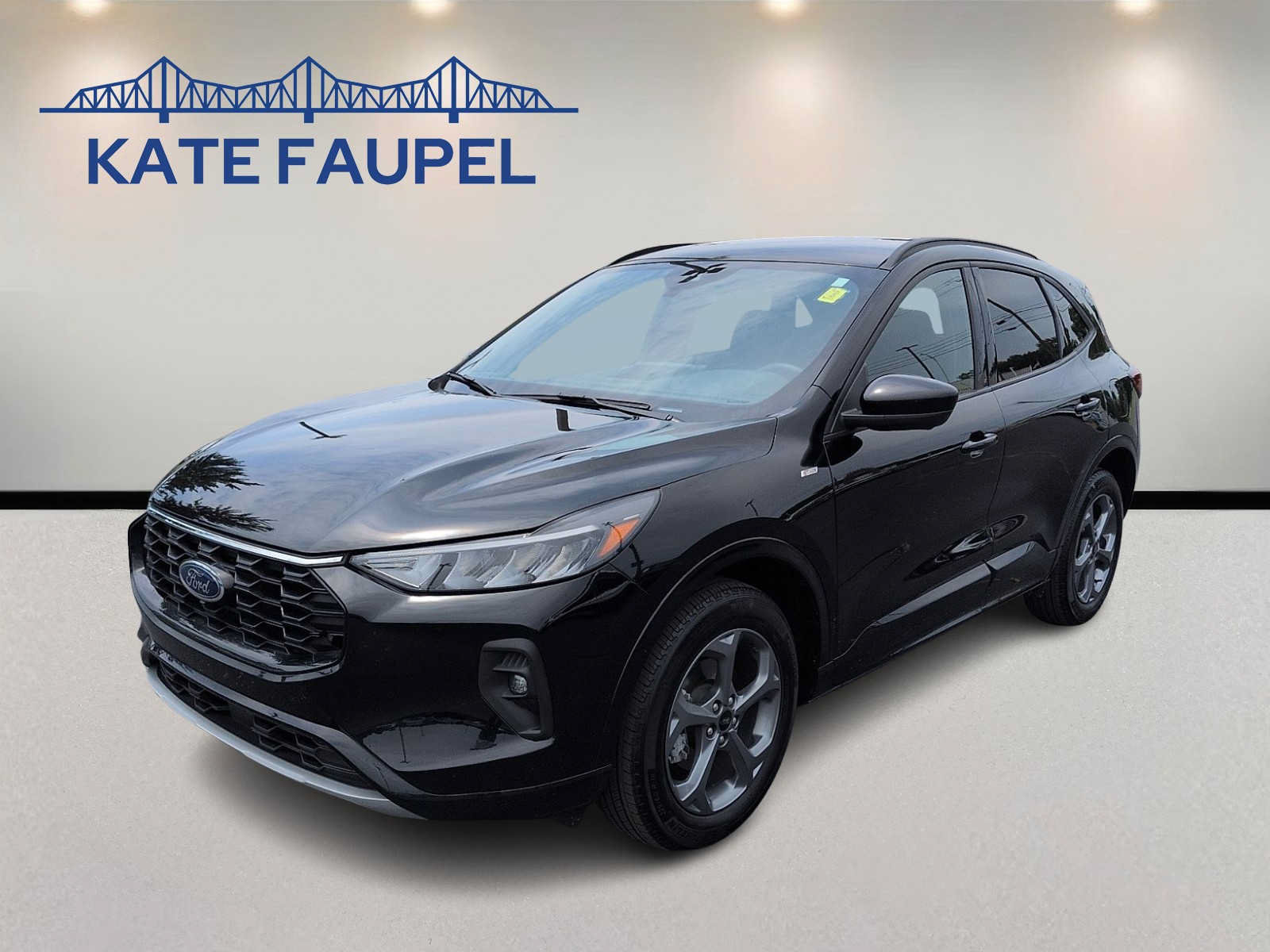 Certified 2023 Ford Escape ST-Line Select w/ Tech Pack #2 AWD/4WD image 3