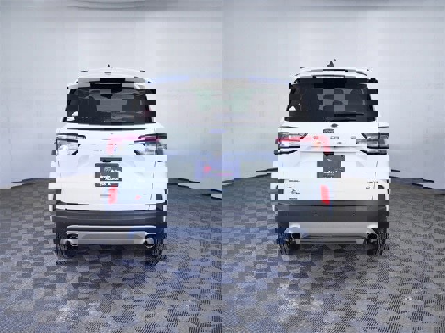 Certified 2022 Ford Escape SEL image 3