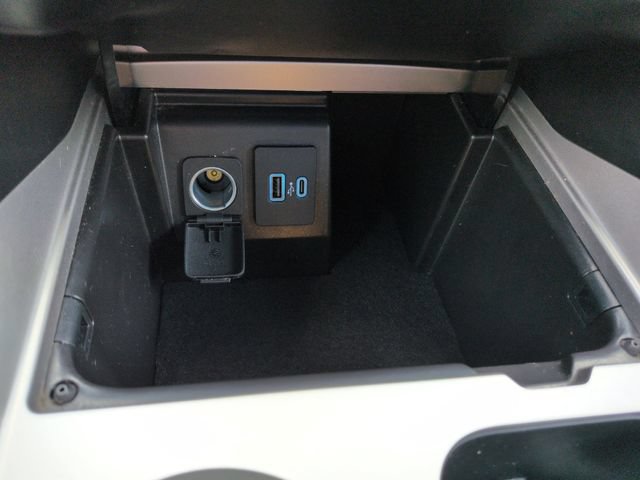 Certified 2023 Ford Explorer XLT w/ Equipment Group 202A AWD/4WD image 44