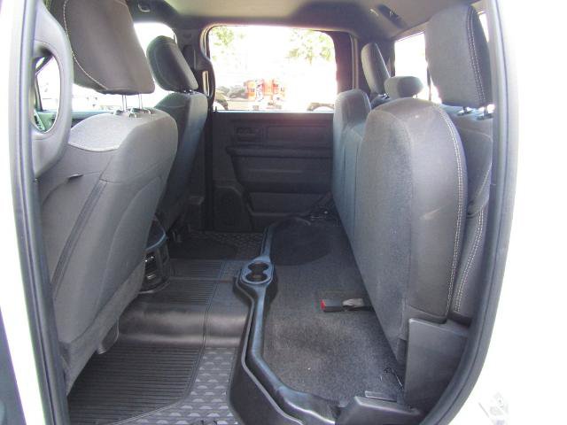 Used 2024 RAM 3500 Tradesman w/ Chrome Appearance Group AWD/4WD image 27