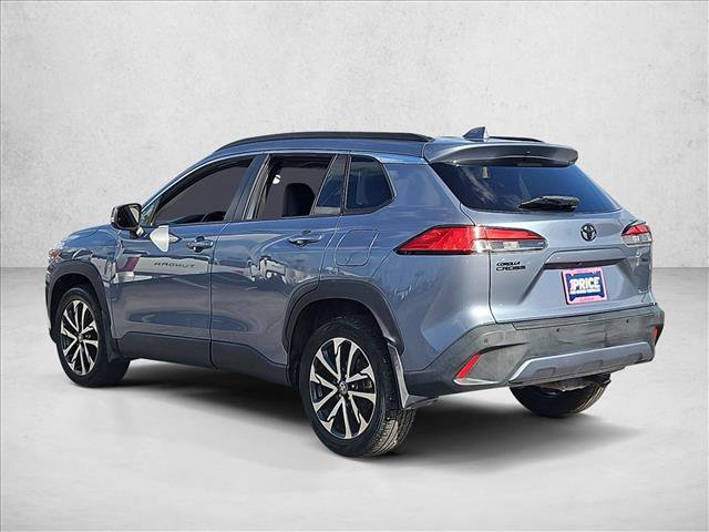 Used 2022 Toyota Corolla Cross XLE w/ Convenience Package FWD image 8