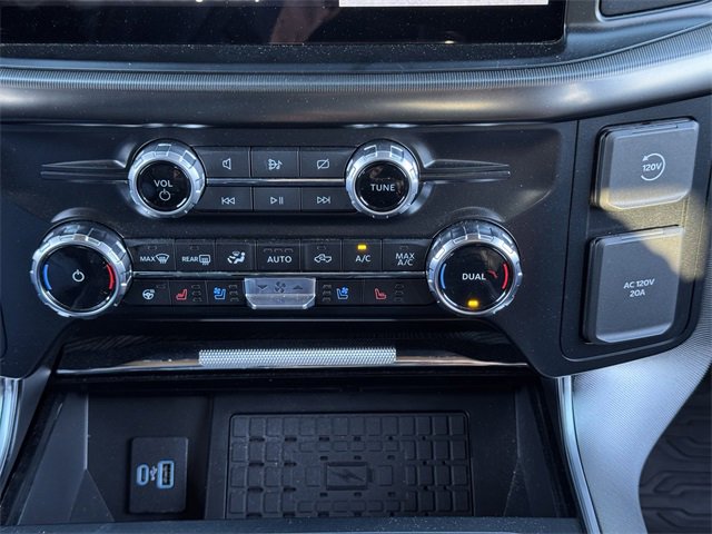 Certified 2023 Ford F150 Platinum w/ Equipment Group 701A High image 19