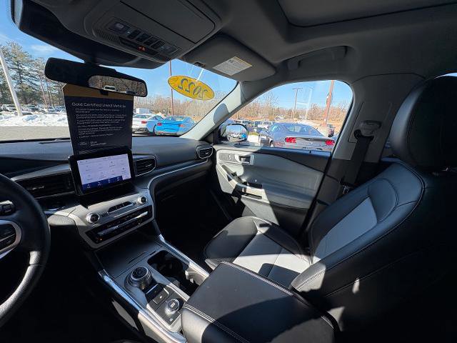 Certified 2022 Ford Explorer XLT w/ Equipment Group 202A image 21