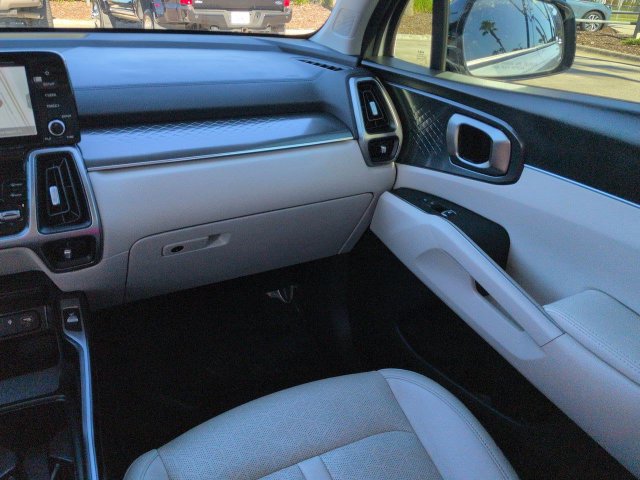 Used 2023 Kia Sorento S w/ Panoramic Sunroof Package FWD image 17