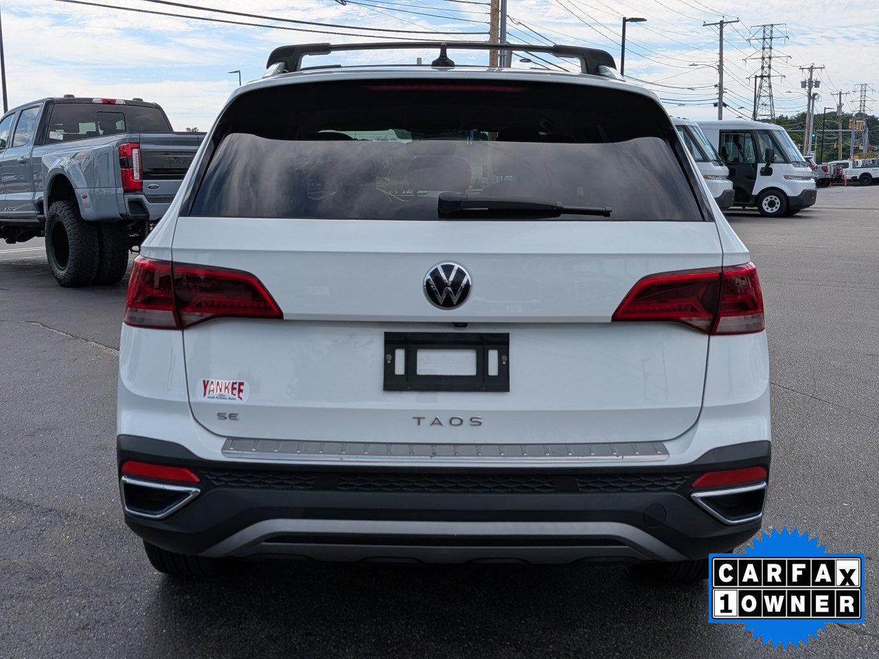 Used 2022 Volkswagen Taos SE FWD image 5