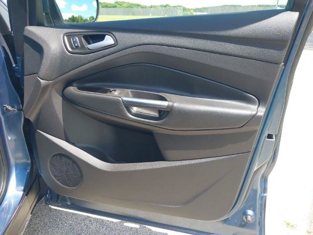 Certified 2018 Ford Escape SE w/ Ford Safe & Smart Package AWD/4WD image 30