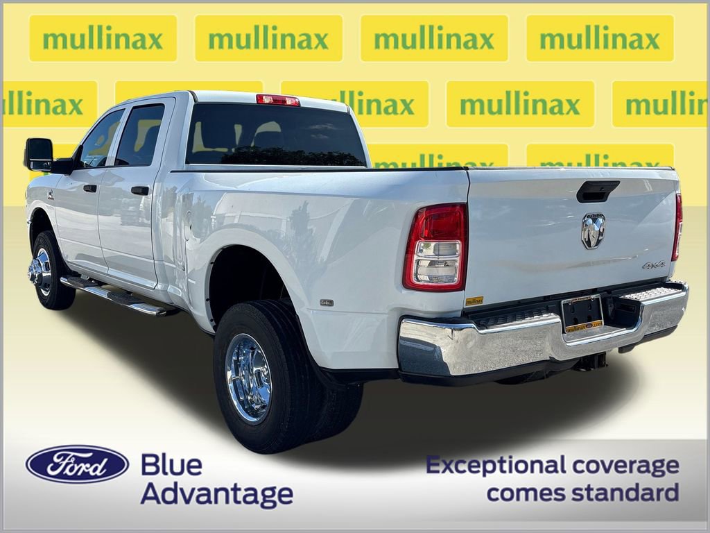 Used 2024 RAM 3500 Tradesman w/ Chrome Appearance Group AWD/4WD image 10