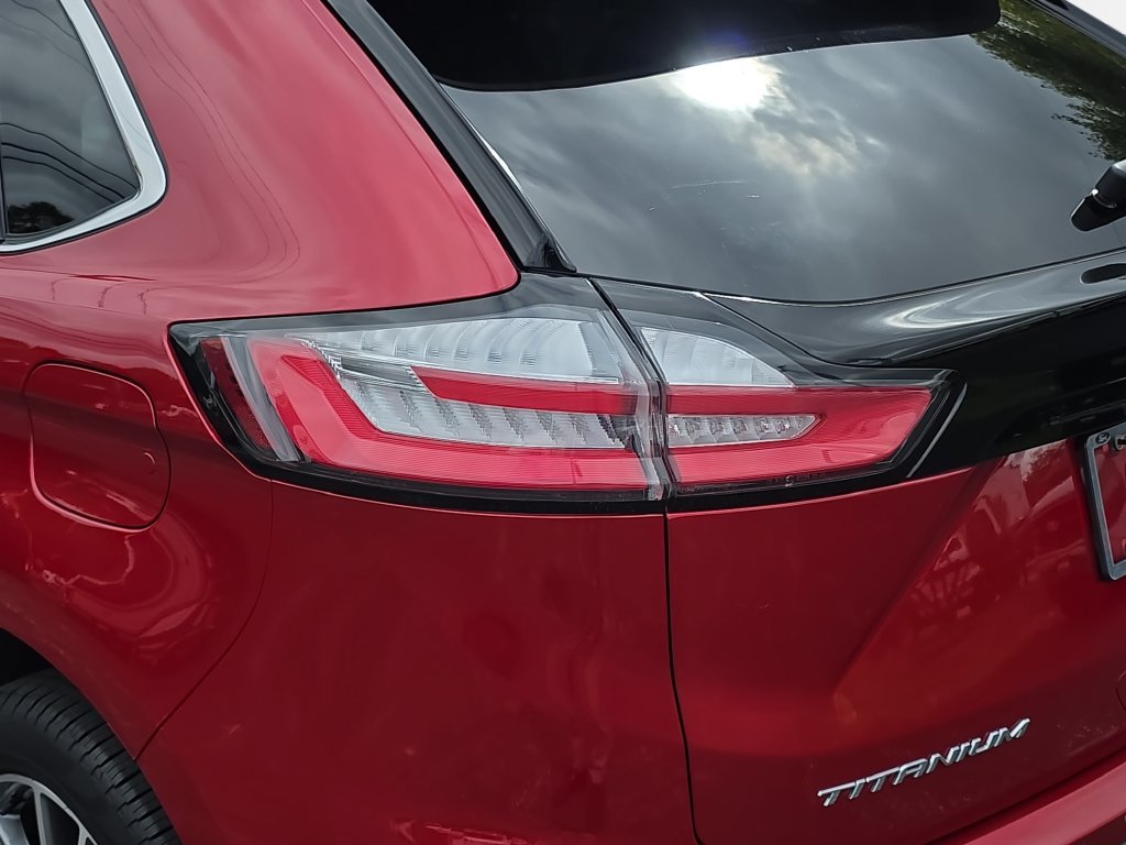 Certified 2023 Ford Edge Titanium AWD/4WD image 31
