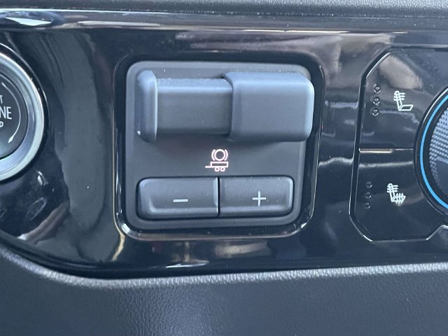 Used 2025 Chevrolet Silverado 1500 LT Trail Boss w/ LT Trail Boss Premium Package AWD/4WD image 30