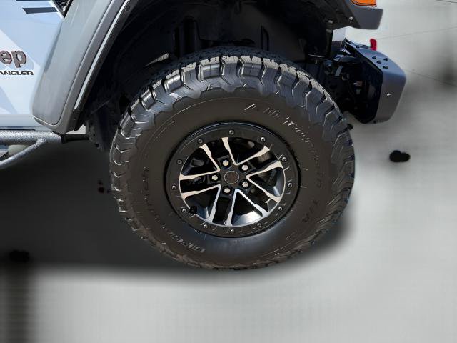 Used 2024 Jeep Wrangler Unlimited Rubicon w/ XTREMEE 35" Tire Package AWD/4WD image 27