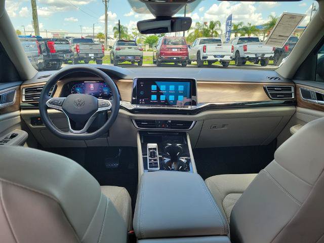 Used 2024 Volkswagen Atlas SE FWD image 15