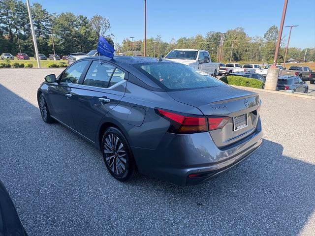 Used 2025 Nissan Altima 2.5 SV FWD image 5