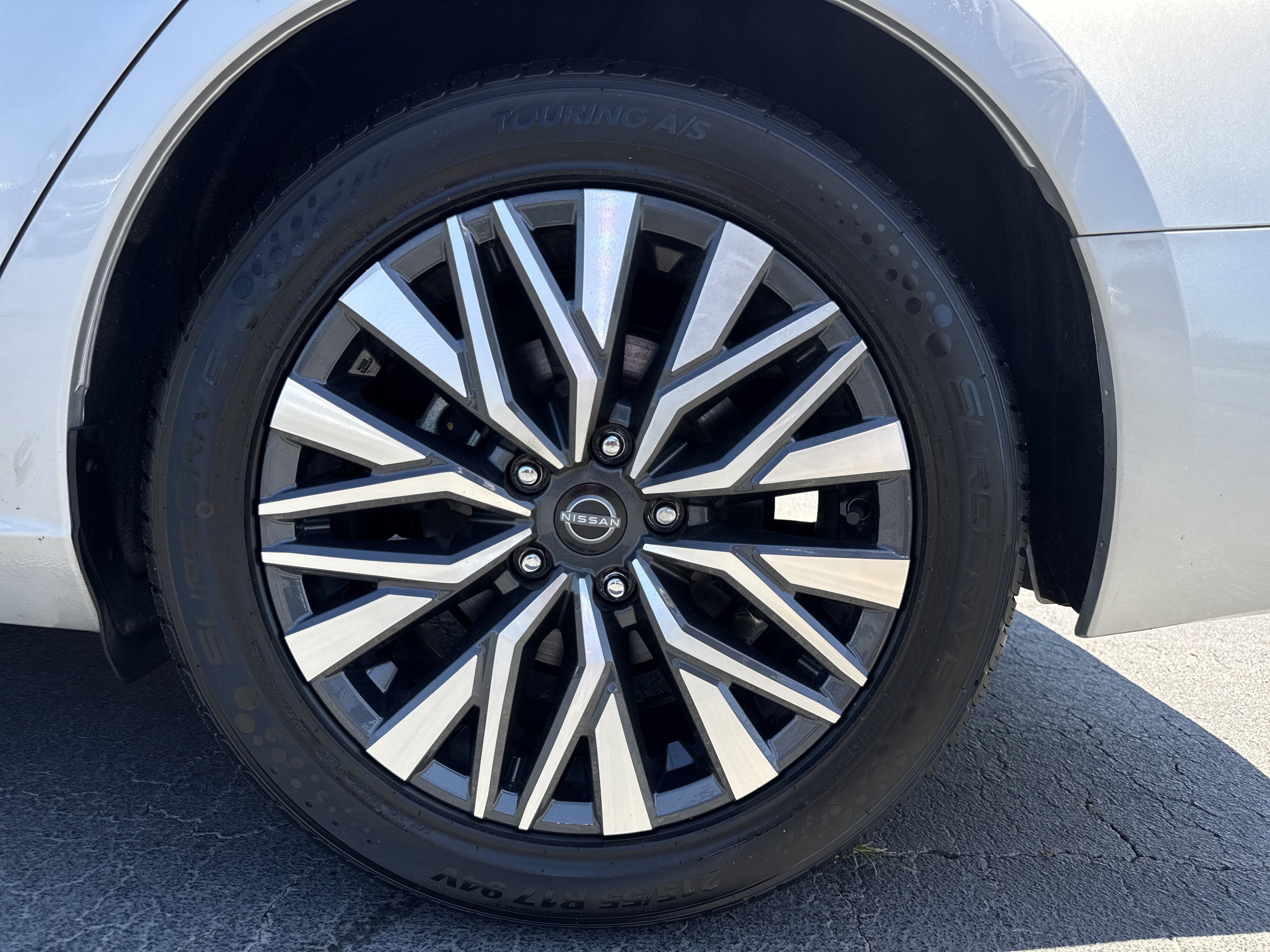 Used 2024 Nissan Altima 2.5 SV FWD image 21