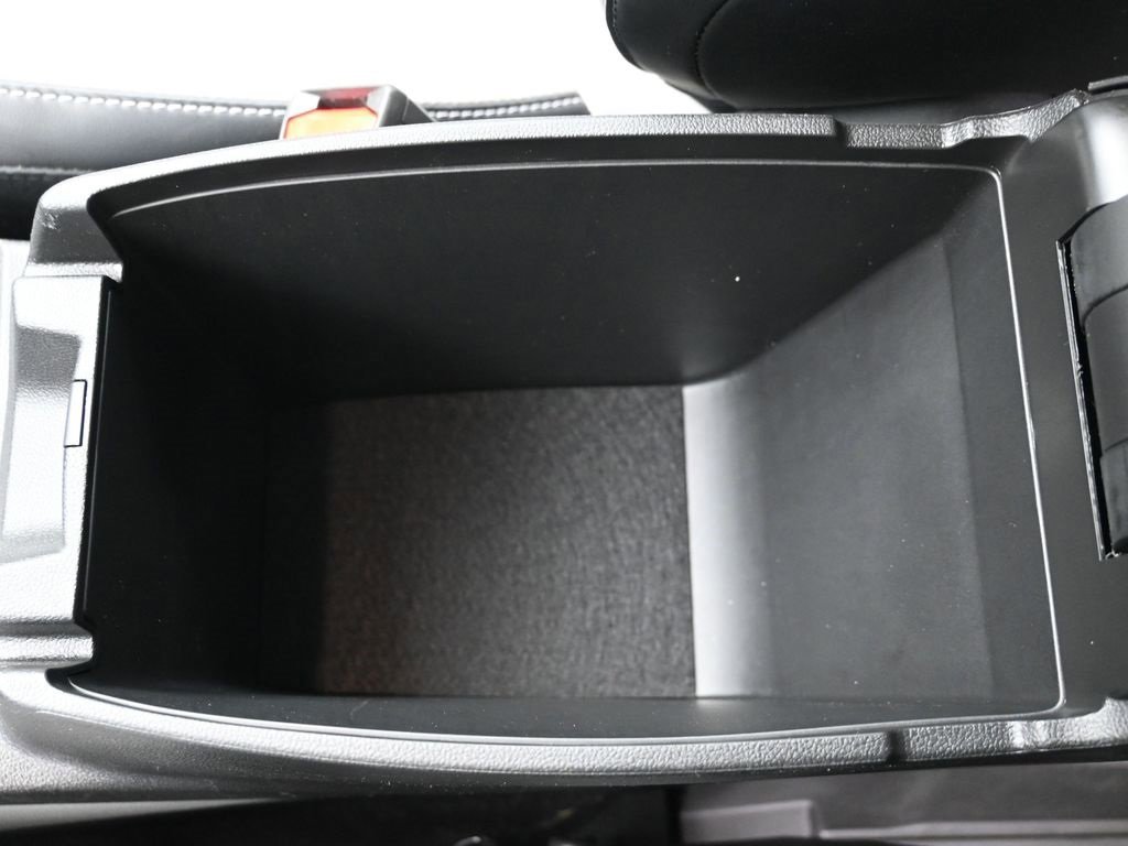 Certified 2025 Ford Escape SE w/ Class II Trailer Tow Package image 36