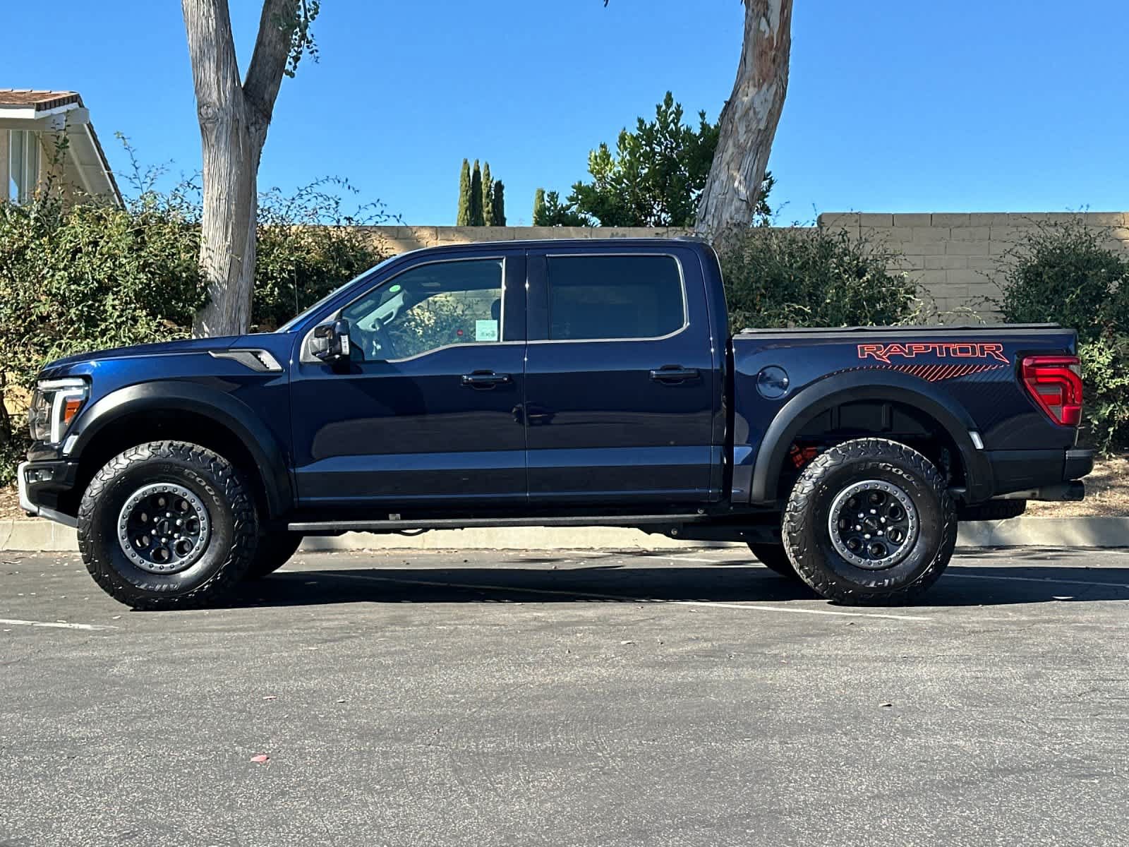 Certified 2025 Ford F150 Raptor AWD/4WD image 5