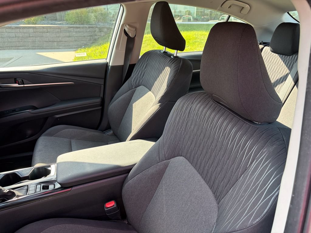 Used 2025 Toyota Camry LE FWD image 8