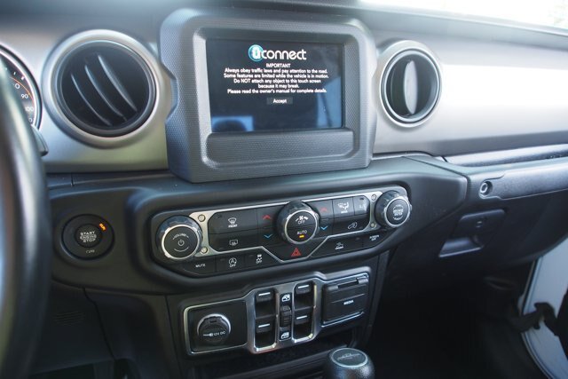 Used 2021 Jeep Gladiator Sport AWD/4WD image 24