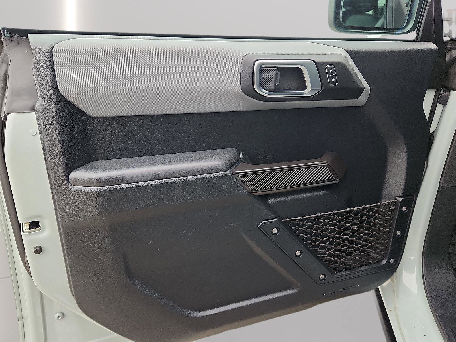 Certified 2024 Ford Bronco Black Diamond image 12