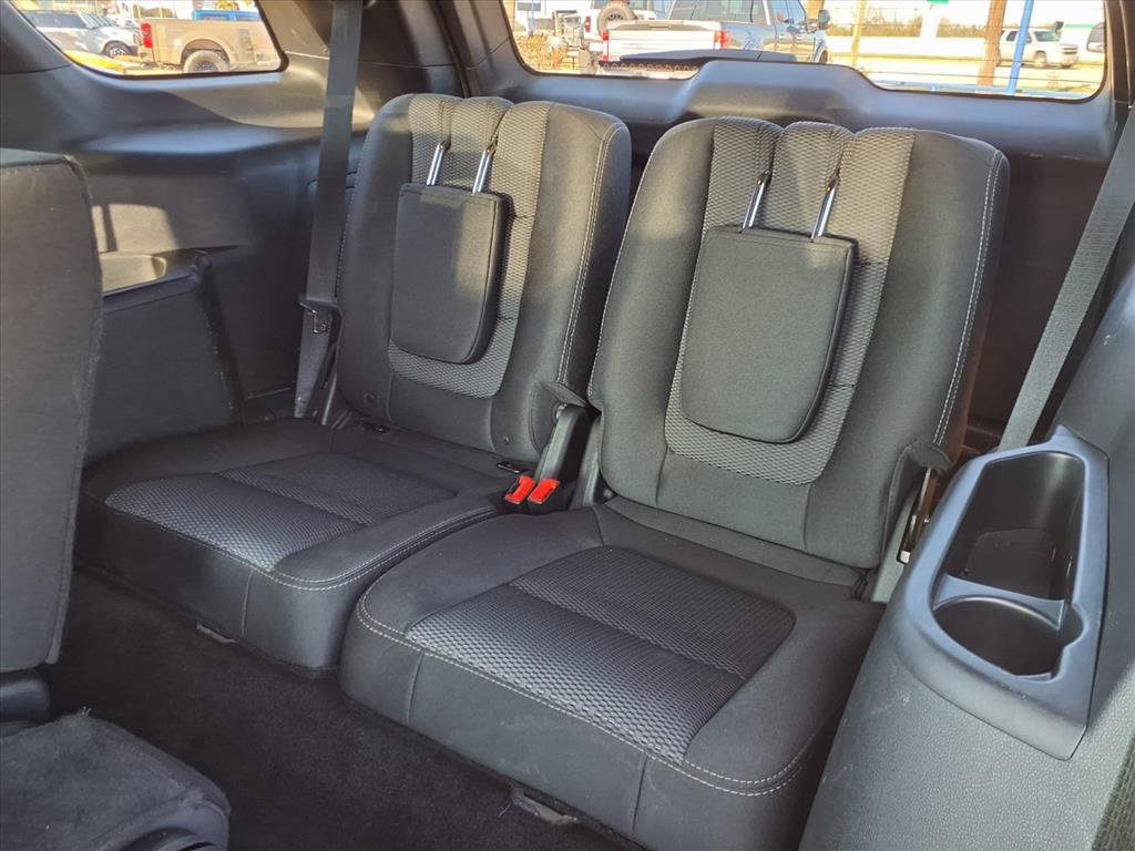 Certified 2018 Ford Explorer XLT w/ Equipment Group 201A image 27