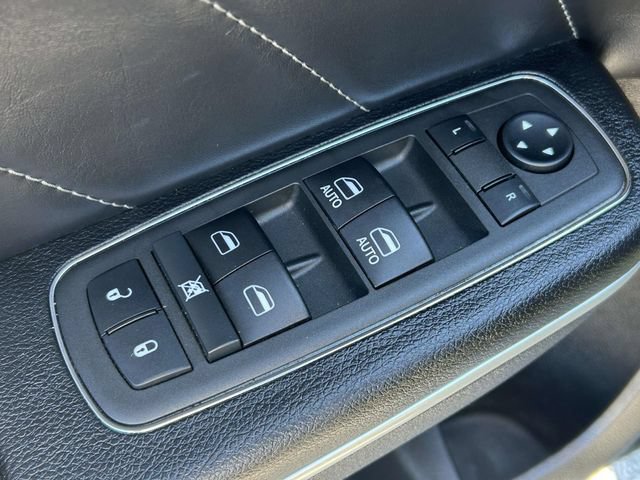 Used 2022 Dodge Charger Scat Pack RWD image 18