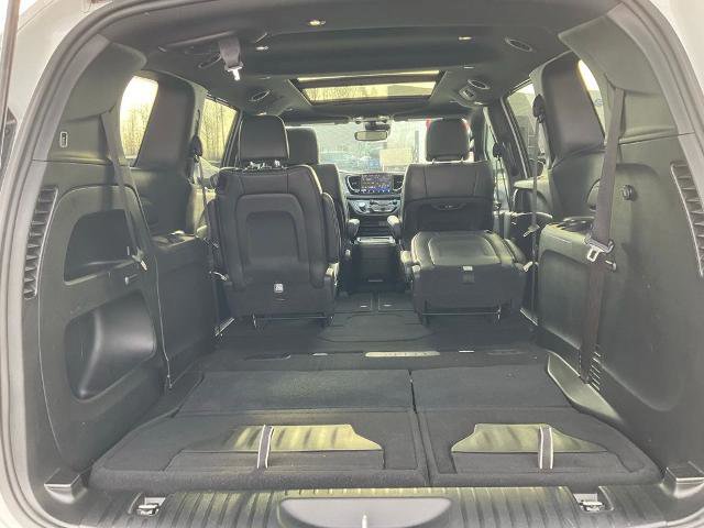 Used 2024 Chrysler Pacifica Touring-L w/ S Appearance Package image 35