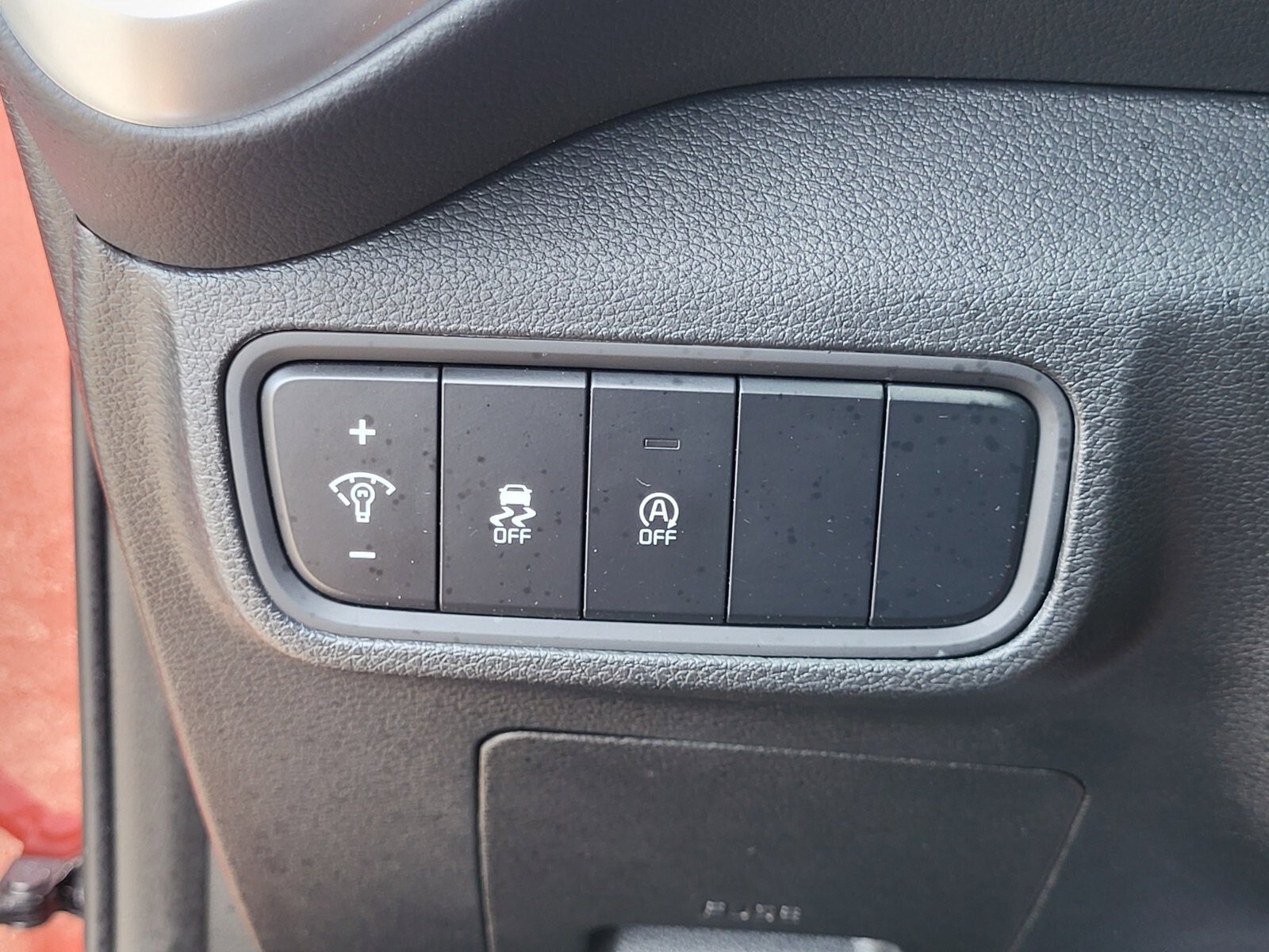 Used 2025 Kia Soul LX w/ LX Technology Package FWD image 23