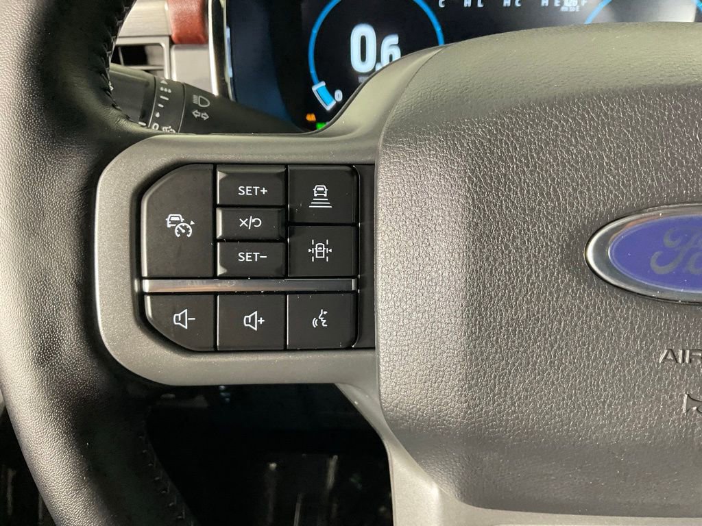 Certified 2022 Ford F150 Lariat w/ Equipment Group 502A High image 23