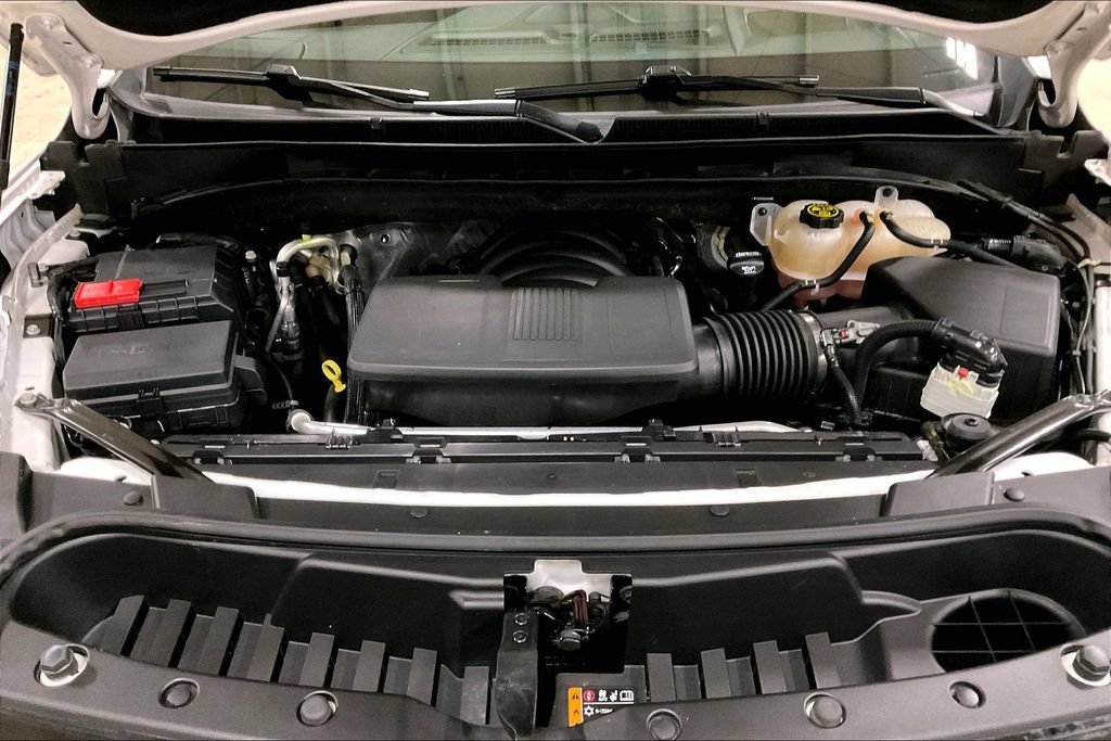Used 2023 GMC Yukon Denali w/ LPO, Floor Liner Package AWD/4WD image 10