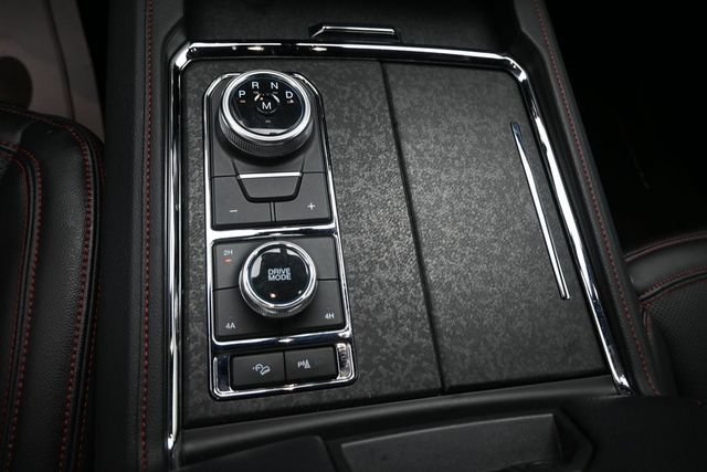 Certified 2024 Ford Expedition Limited AWD/4WD image 18