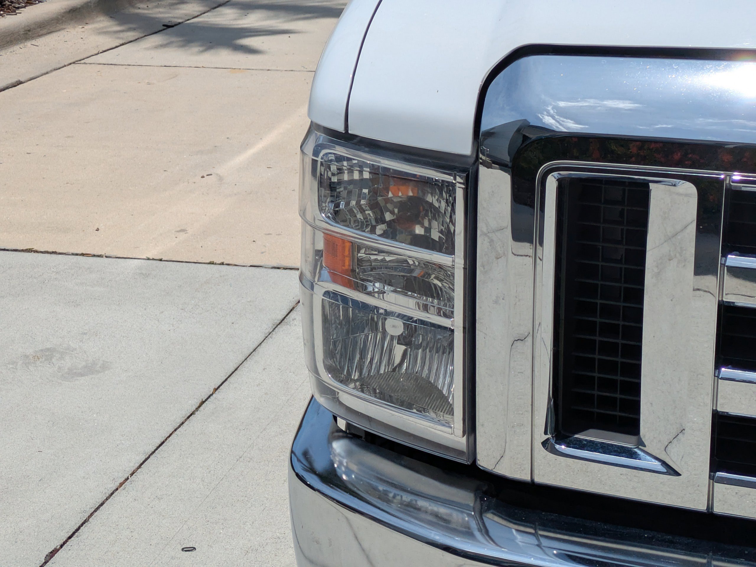 Certified 2025 Ford E-350 and Econoline 350 Super Duty w/ Power Equipment Group RWD image 9
