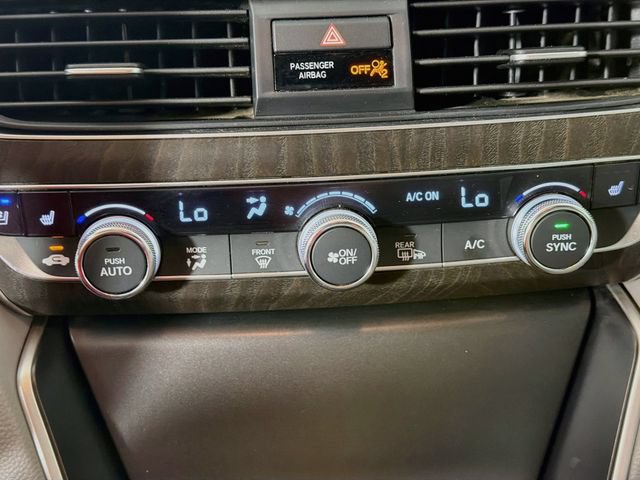 Used 2018 Honda Accord Touring image 19