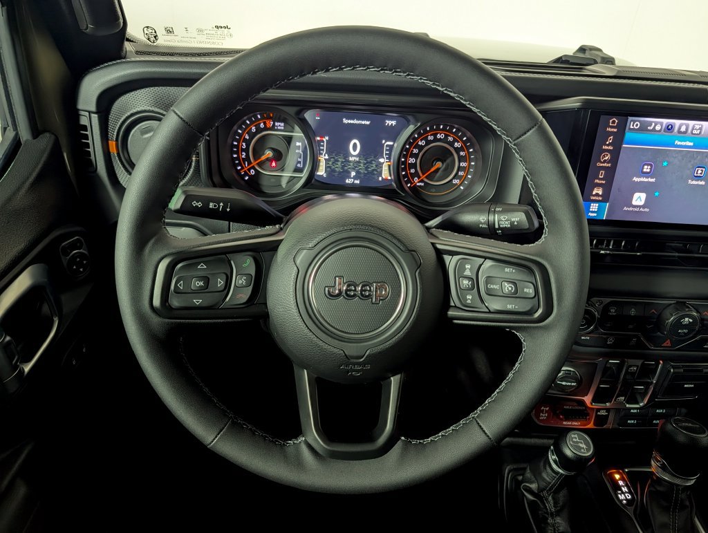 Used 2026 Jeep Gladiator Mojave AWD/4WD image 16