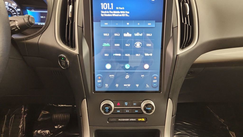 Certified 2023 Ford Edge SEL w/ Convenience Package image 17