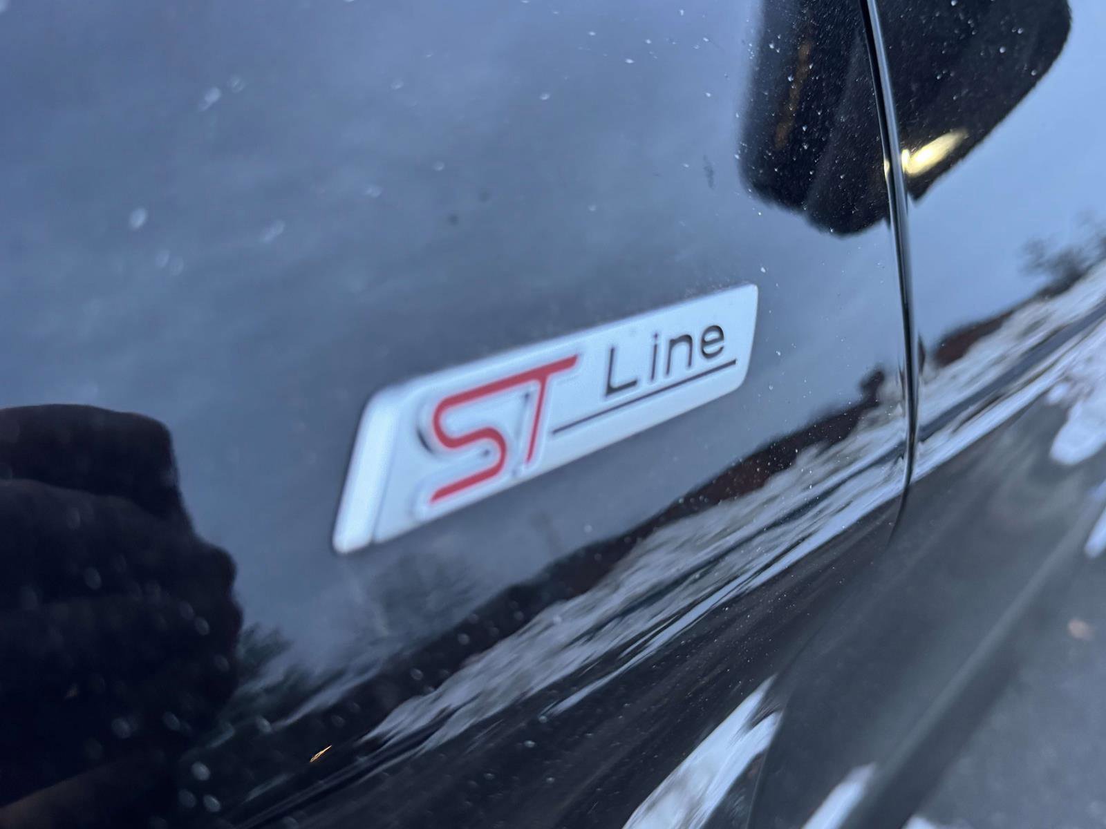 Certified 2022 Ford Explorer ST-Line w/ Class IV Trailer Tow Package image 37