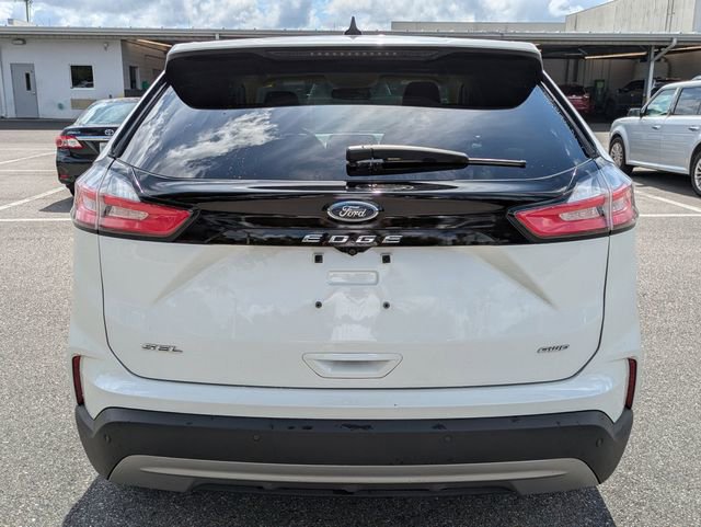 Certified 2022 Ford Edge SEL w/ Convenience Package AWD/4WD image 4