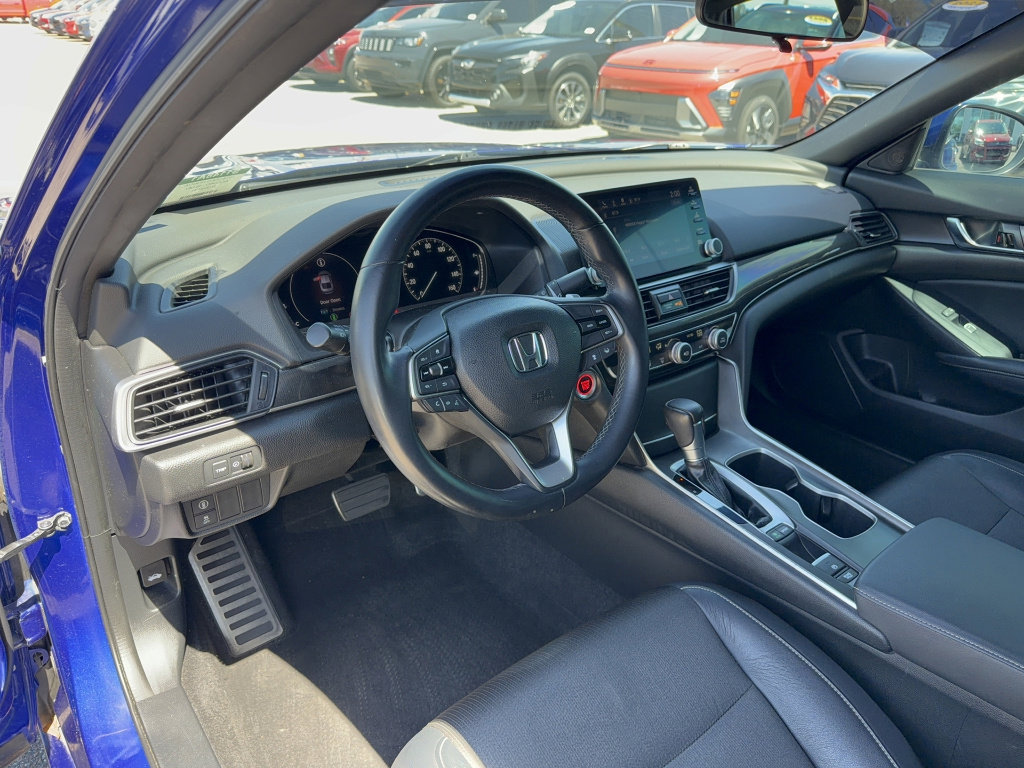 Used 2018 Honda Accord Sport image 12