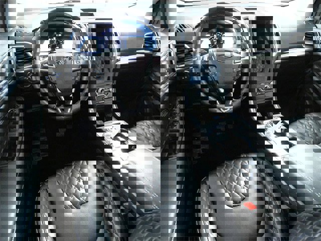 Certified 2023 Ford Edge Titanium w/ Class II Trailer Tow Package image 4