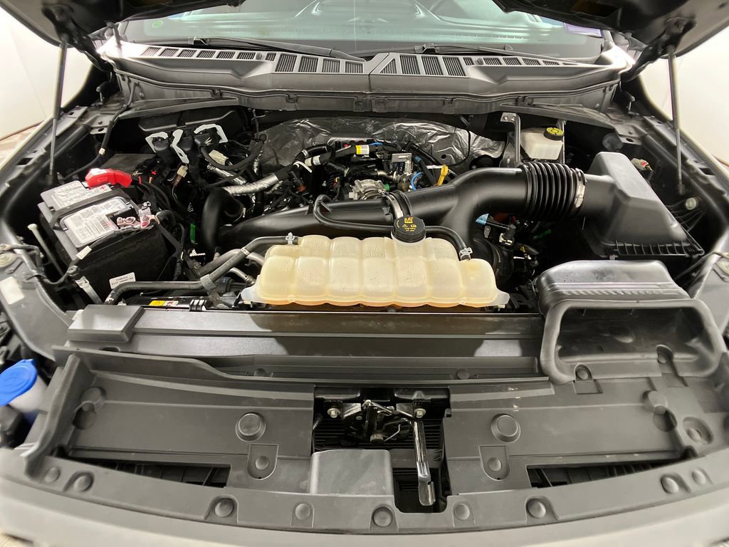 Certified 2022 Ford F150 XLT w/ Equipment Group 302A High image 35