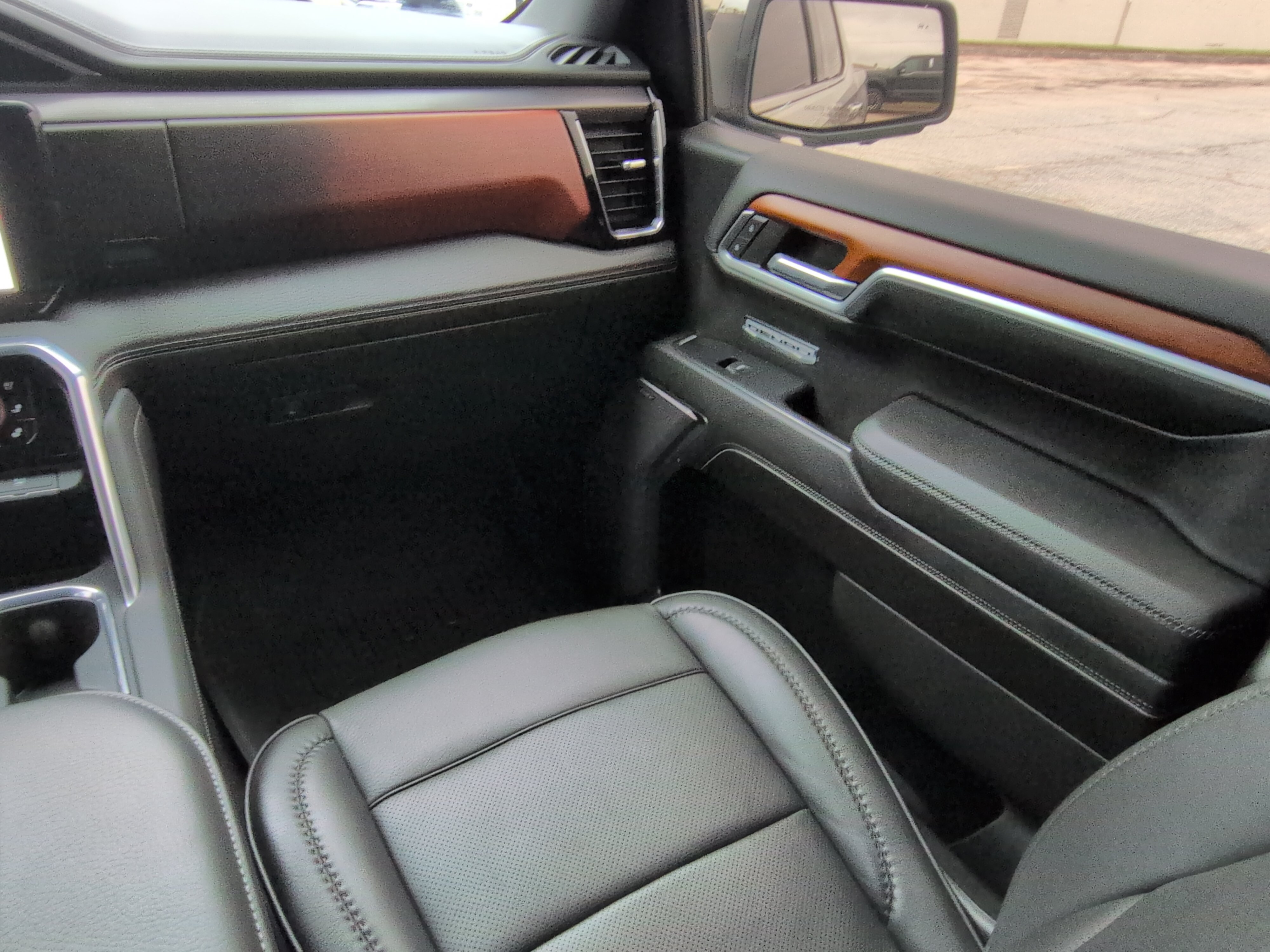 Used 2022 GMC Sierra 1500 Denali AWD/4WD image 15
