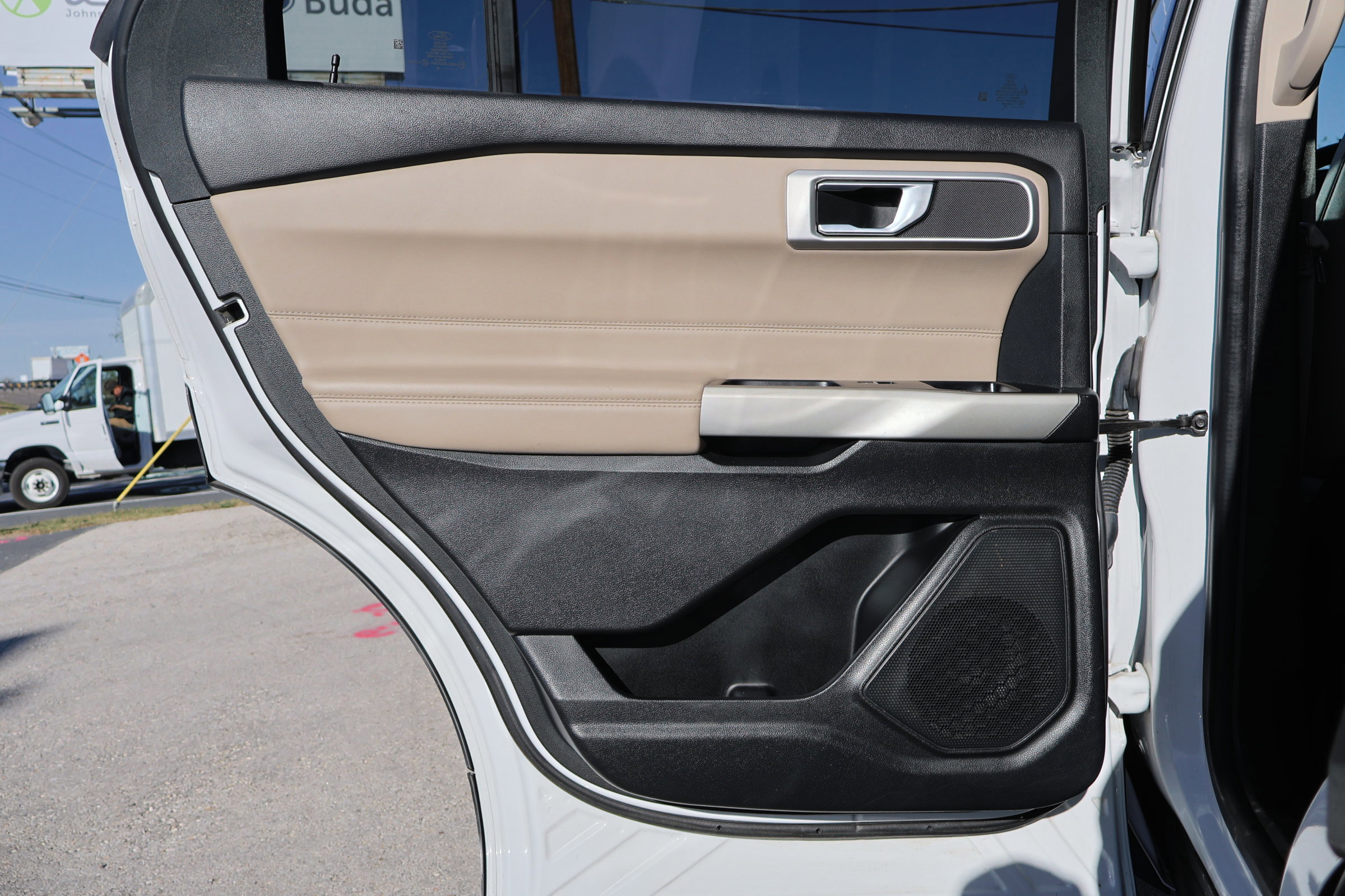 Certified 2022 Ford Explorer XLT w/ Equipment Group 202A image 29