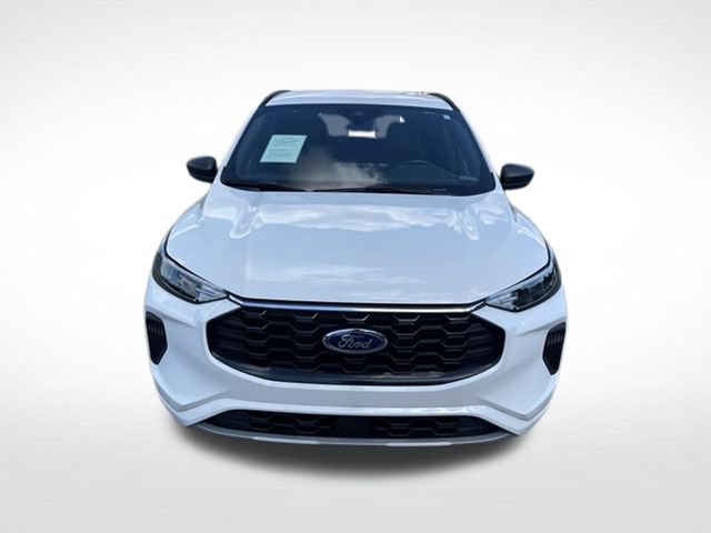 Certified 2023 Ford Escape ST-Line w/ Tech Pack #1 FWD image 2