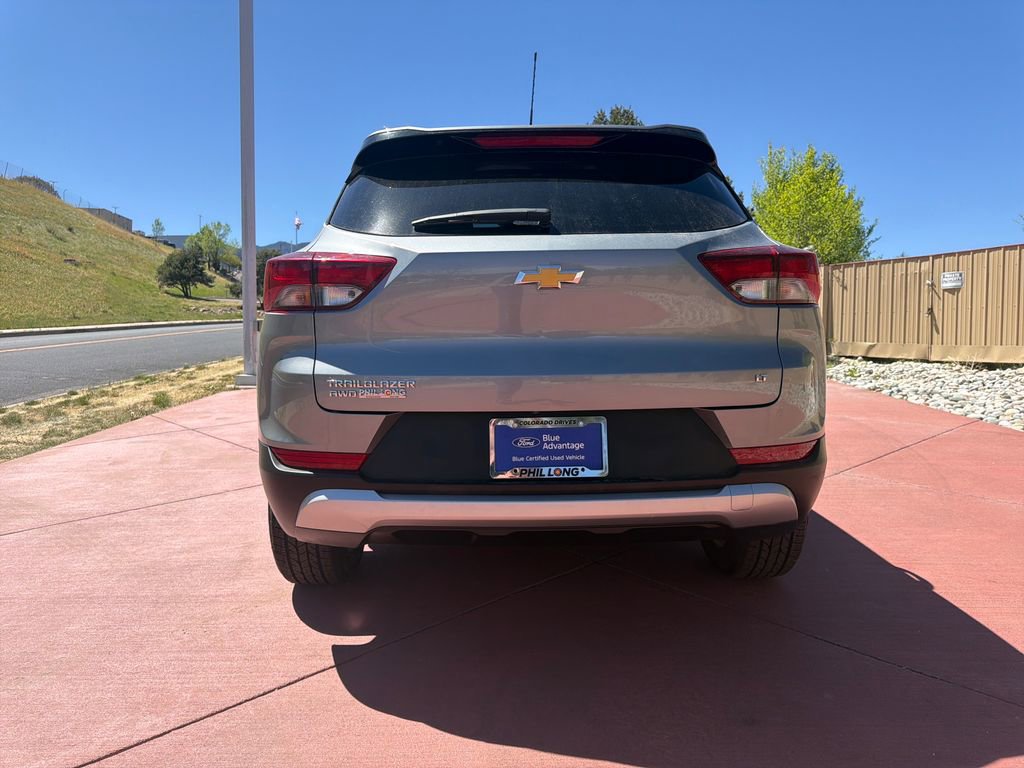 Used 2025 Chevrolet TrailBlazer LT AWD/4WD image 6