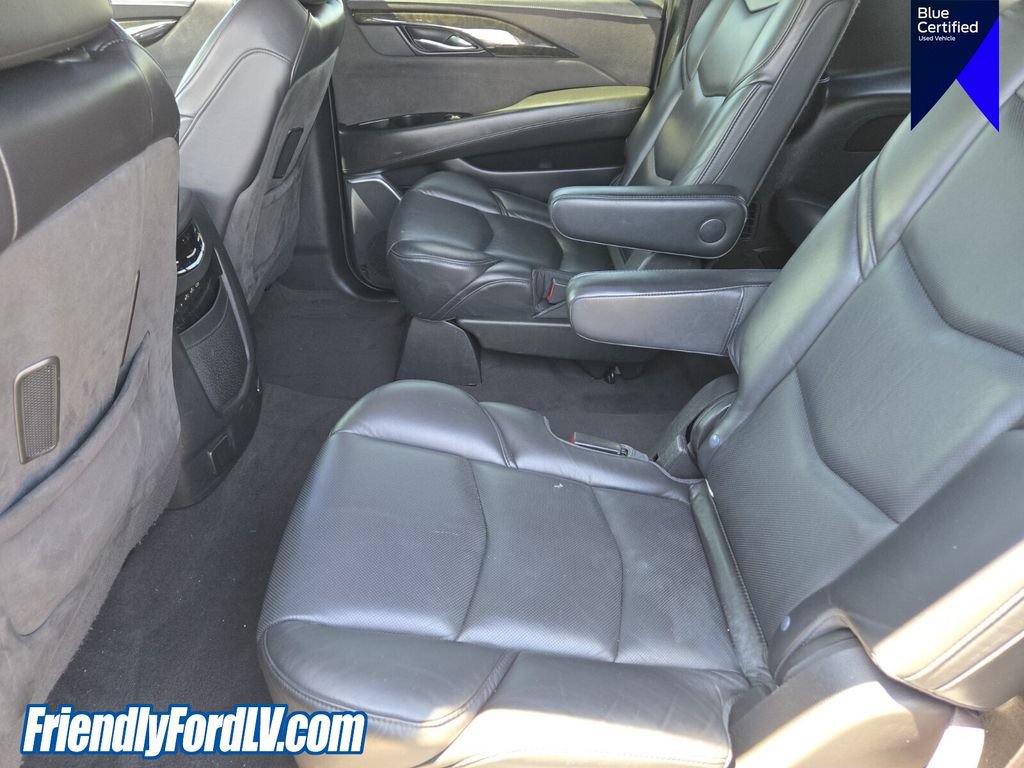 Used 2020 Cadillac Escalade ESV Platinum w/ Escalade Sport Edition AWD/4WD image 14