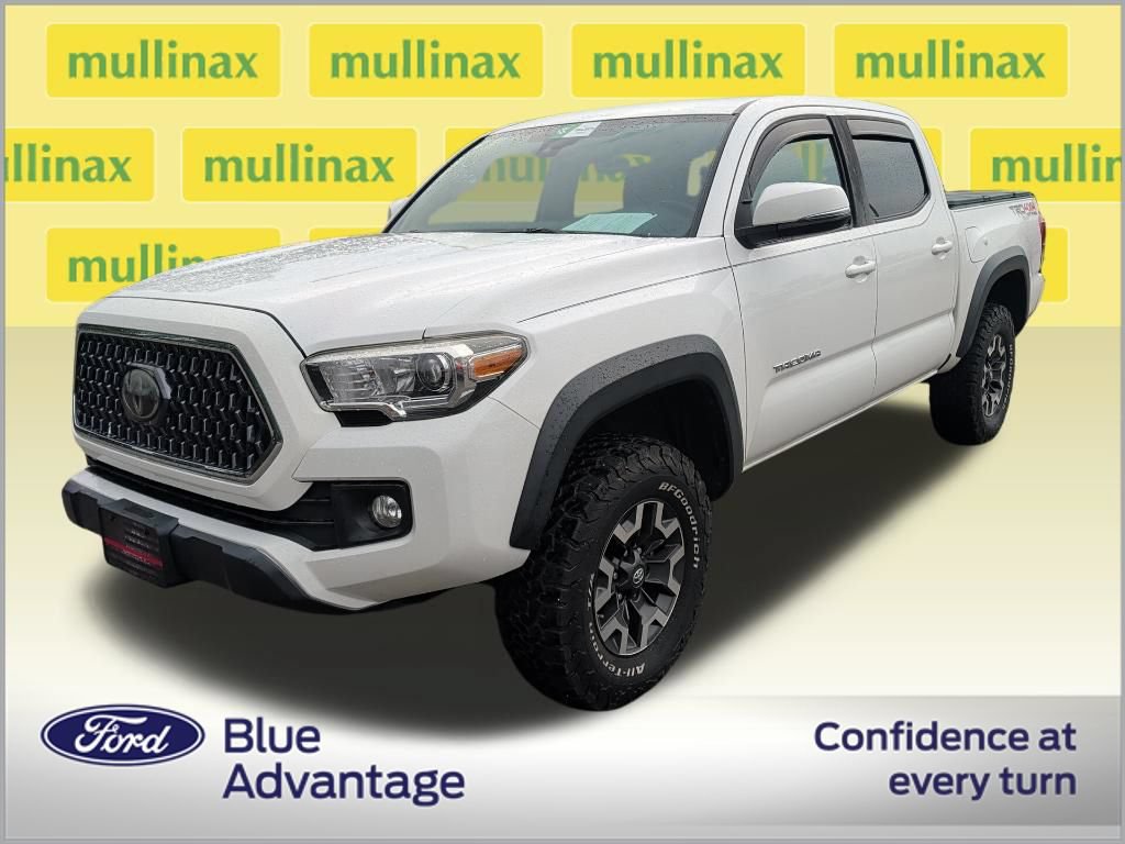 Used 2019 Toyota Tacoma TRD Off-Road w/ TRD Premium Off Road Package AWD/4WD image 2