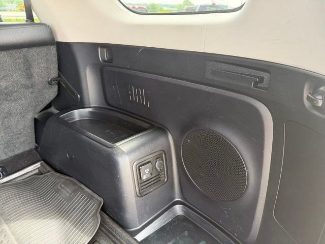 Used 2023 Toyota 4Runner Limited AWD/4WD image 39