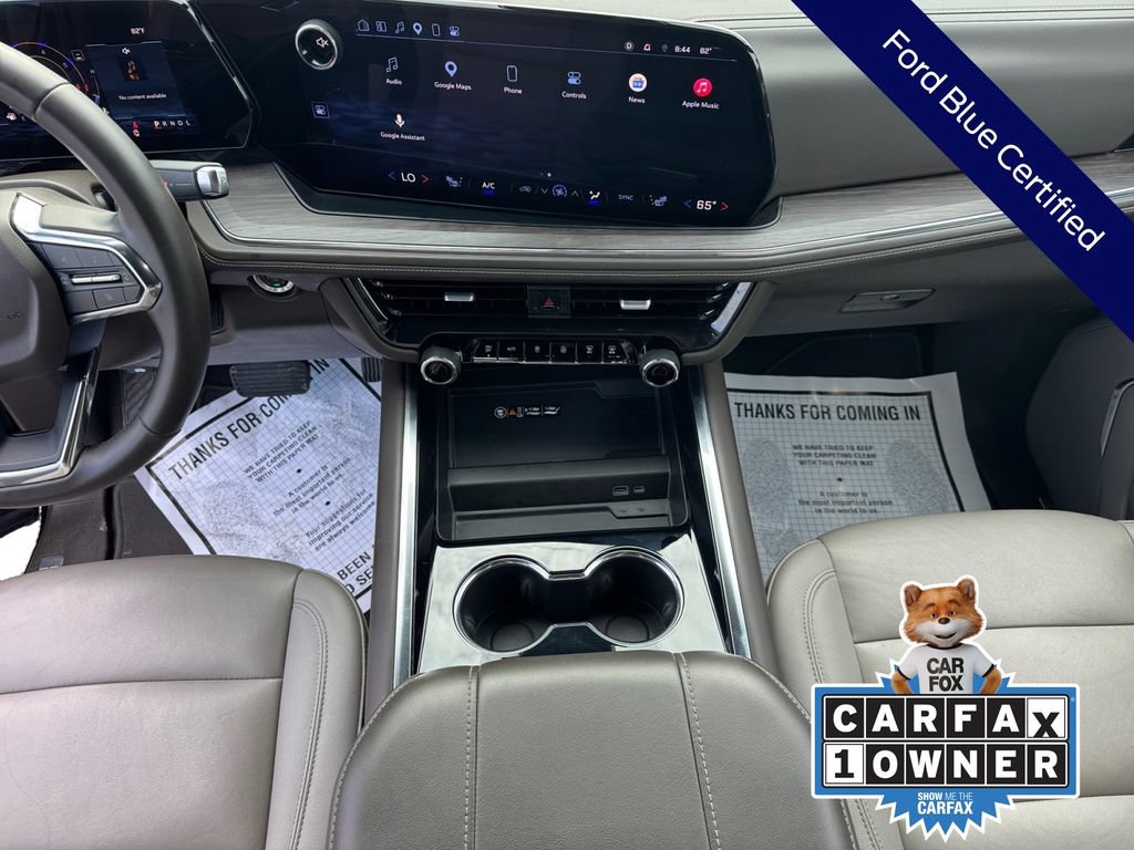 Used 2025 Chevrolet Suburban LT RWD image 15