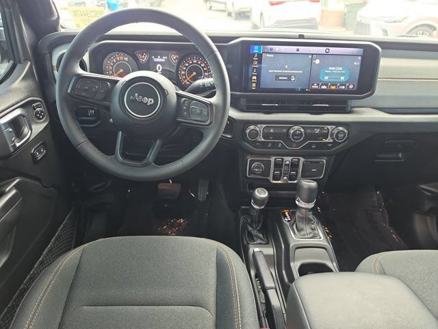 Used 2025 Jeep Gladiator Sport AWD/4WD image 16