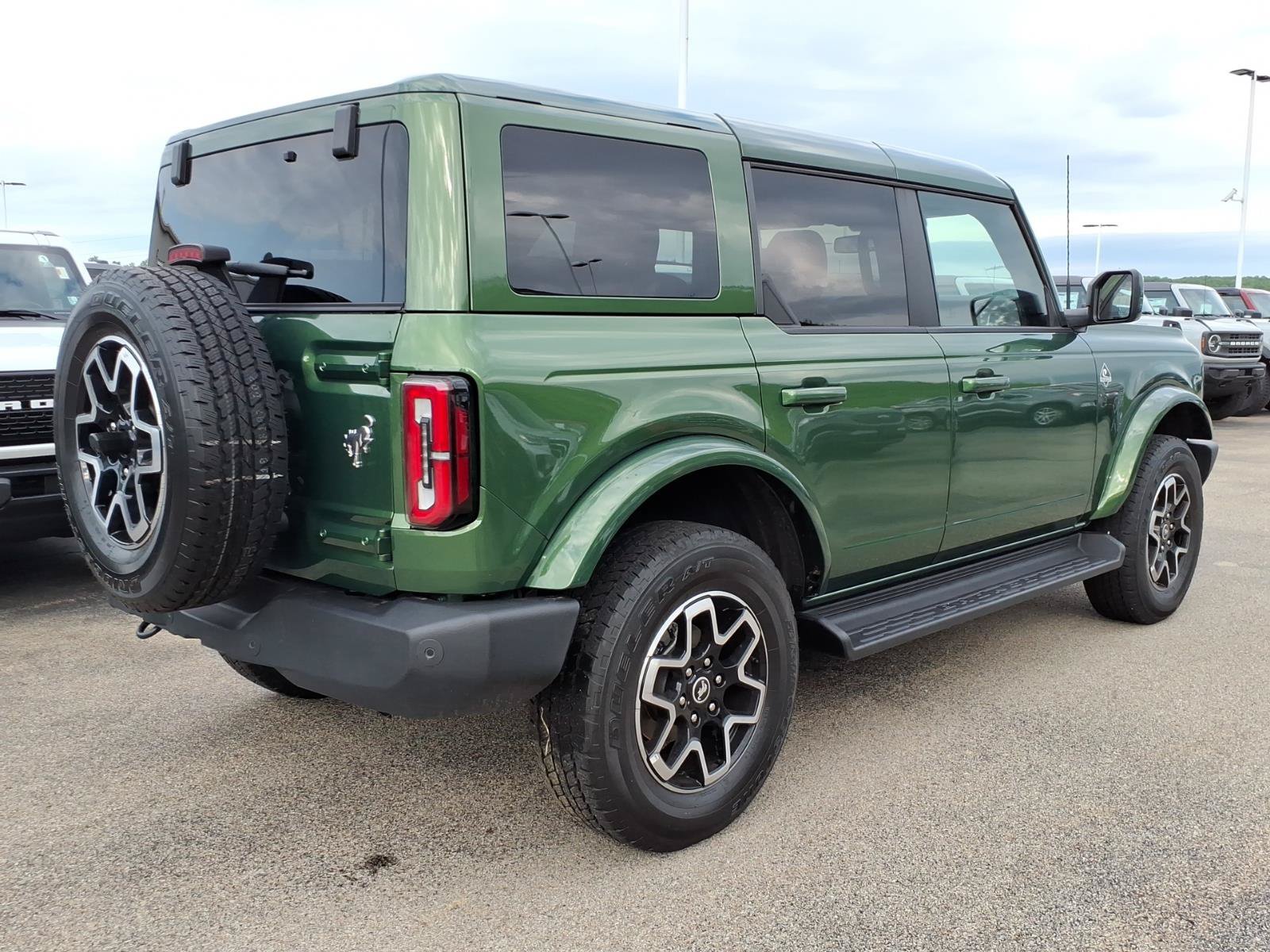 Certified 2025 Ford Bronco Outer Banks AWD/4WD image 5