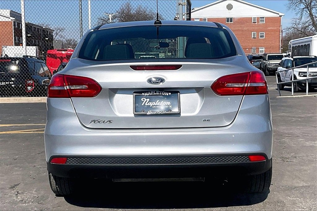 Certified 2017 Ford Focus SE image 3