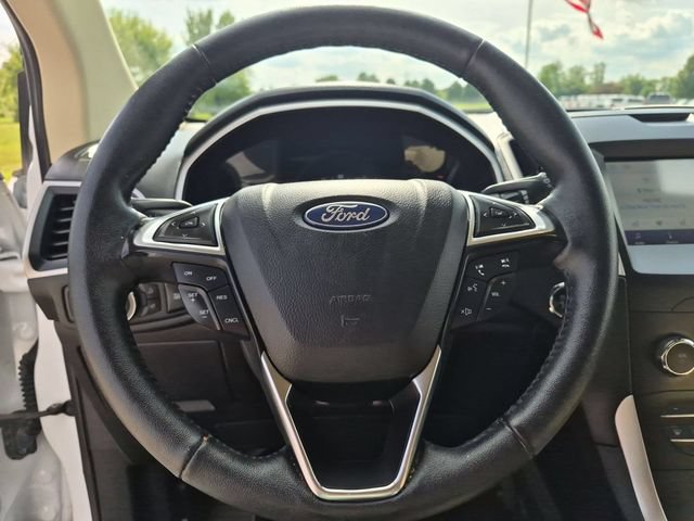 Certified 2020 Ford Edge SEL w/ Cold Weather Package AWD/4WD image 18
